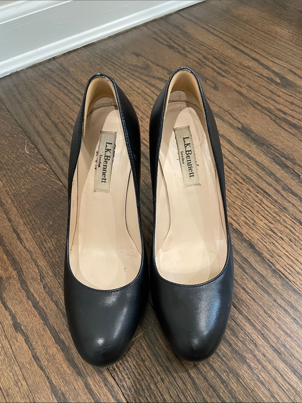 LK Bennett Black Leather Round-Toe Pumps